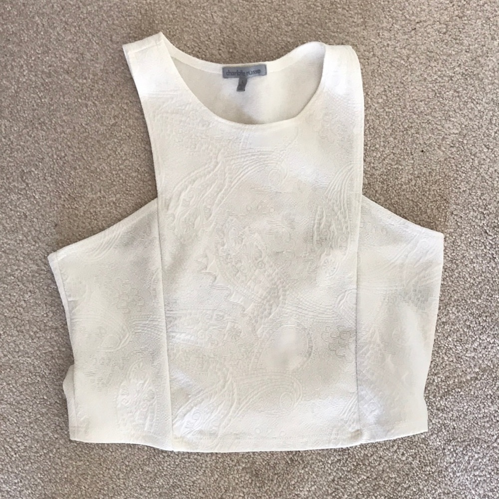 White shirt crop